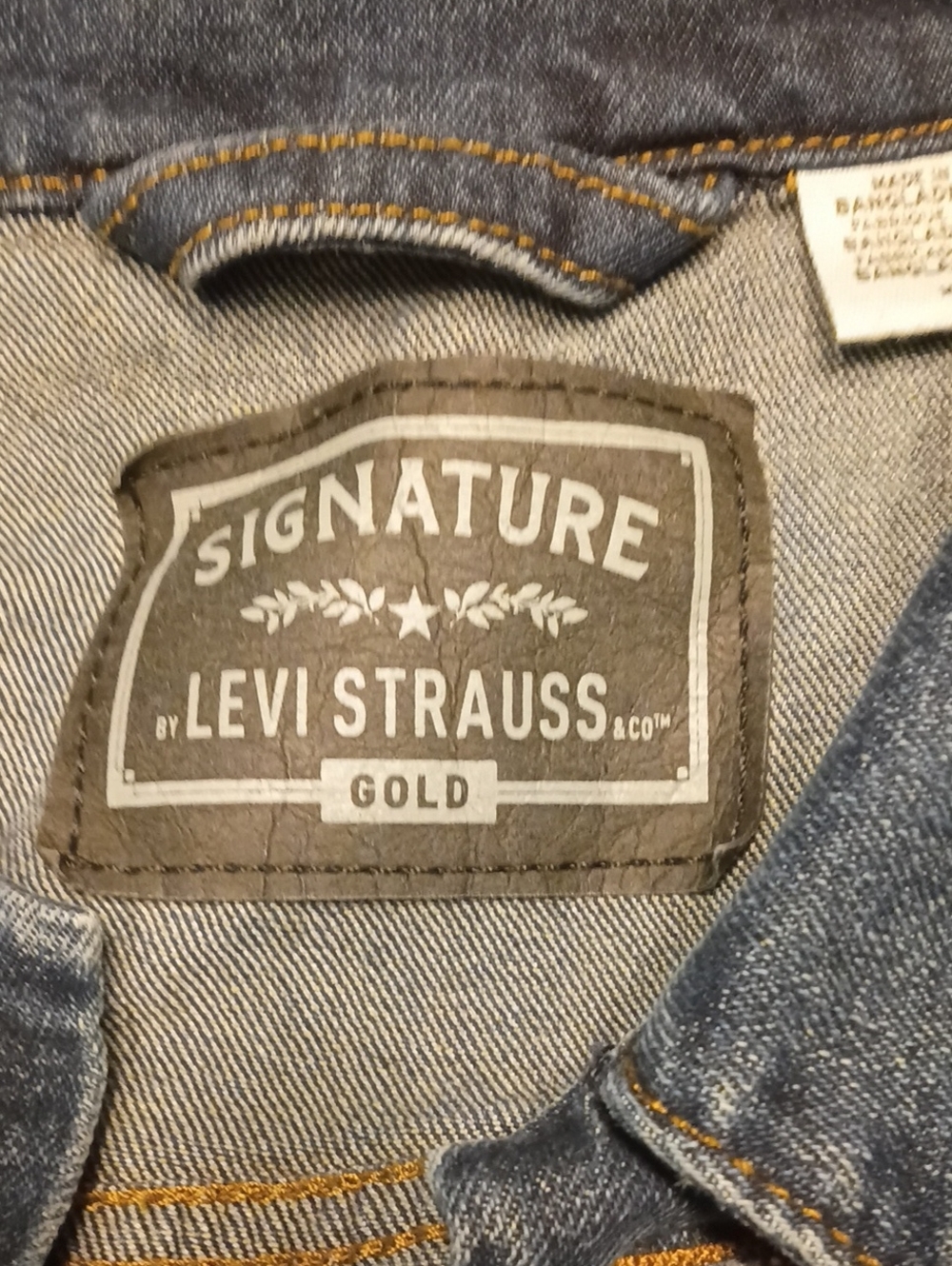 Levi's Medium Jacket - Picture 2 of 5